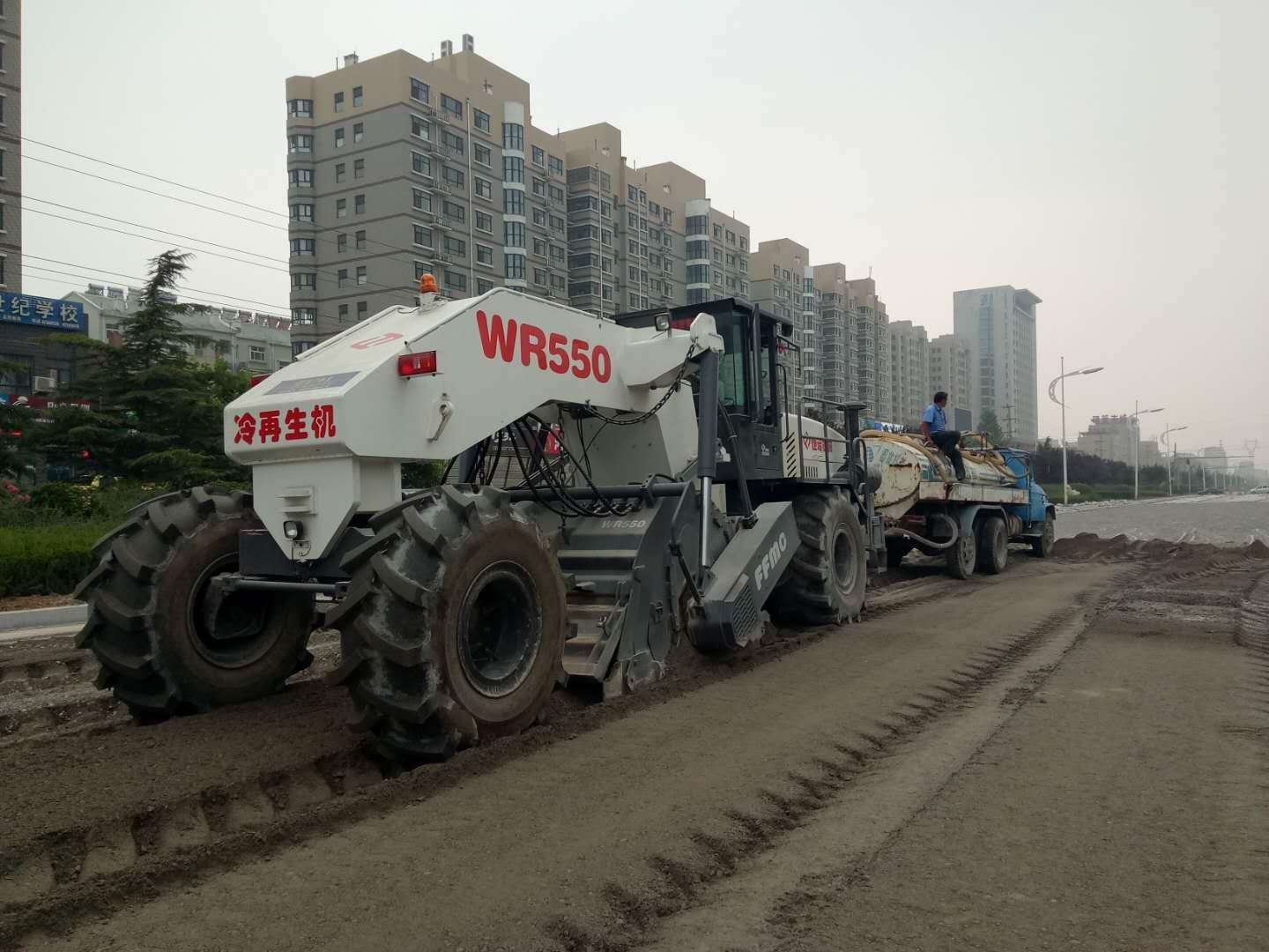 冷再生機(jī)水穩(wěn)層施工要注意什么？